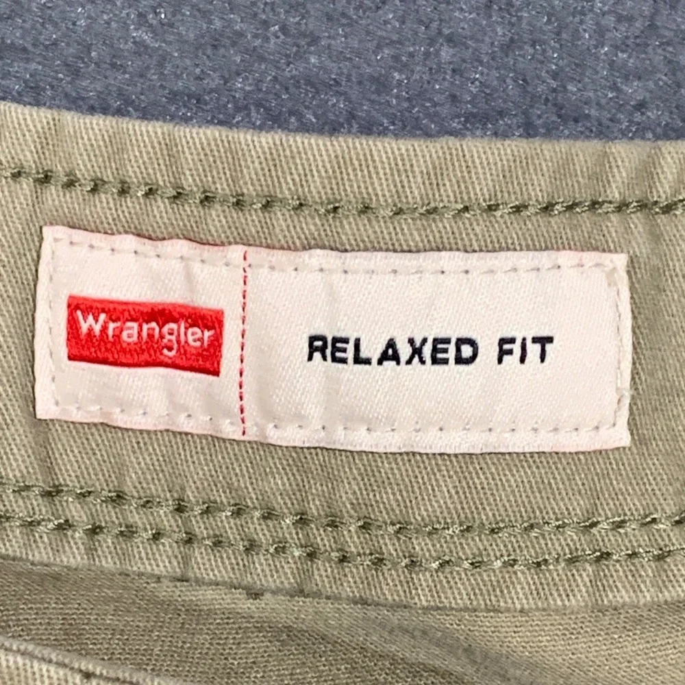 Wrangler Cargo Shorts Men 48 Relaxed Fit Khaki Stretch Cotton Utility
